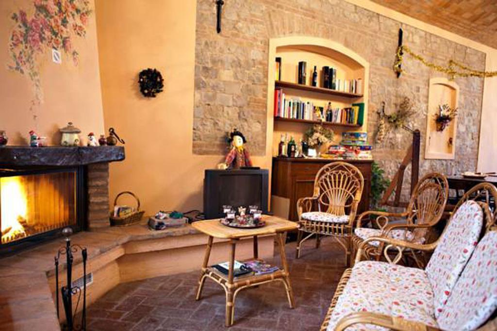Agriturismo Il Brugnolo Scandiano Exterior foto